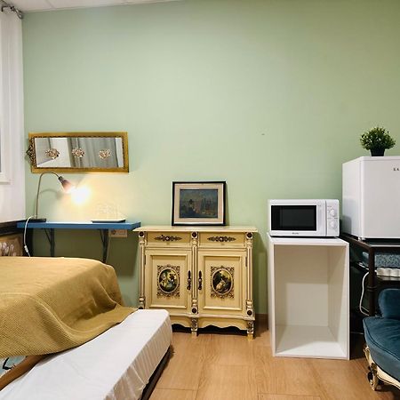 Mirador 2 Del Mercado Central - Habitacion Con Bano Privado En El Centro De La Ciudad Vella Valence Extérieur photo